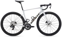 Giant Defy Advanced Pro 1 Rennrad